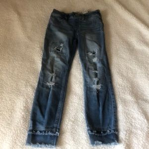 Distressed ankle jeans 11/12